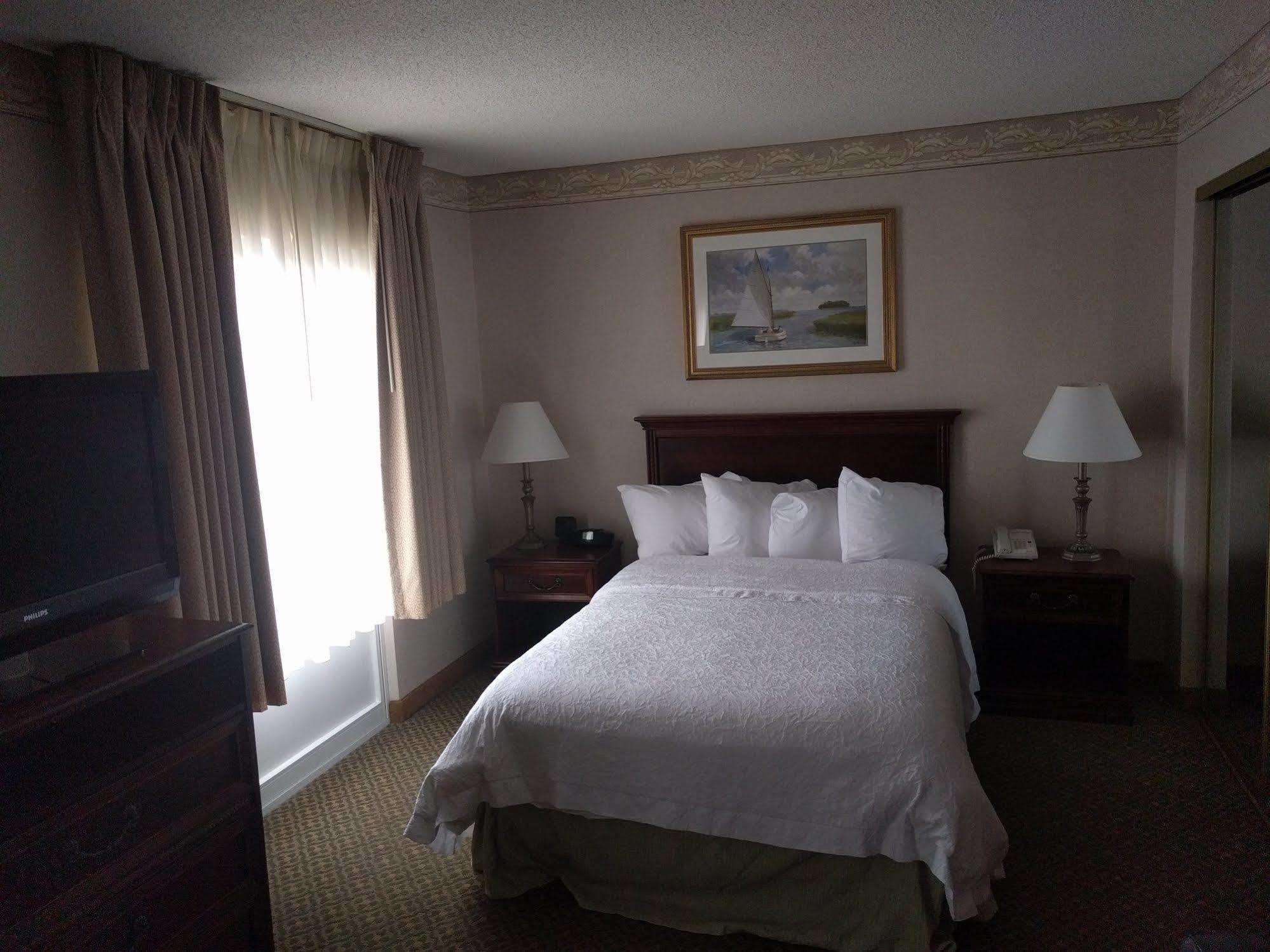Hotel Hampton & Middletown